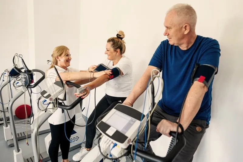 Gdzie odbywa się rehabilitacja kardiologiczna? Przewodnik po najlepszych ośrodkach