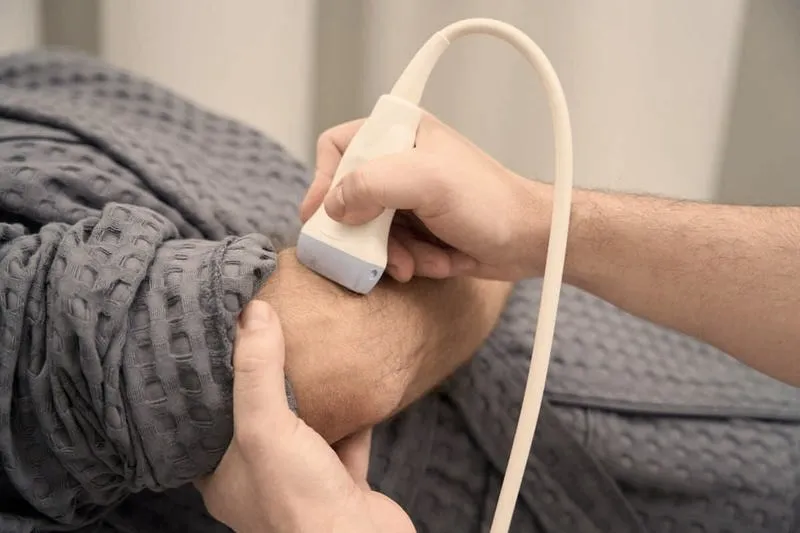 Jak ortopeda i fizjoterapeuta różnią się w pracy ze zdrowiem?