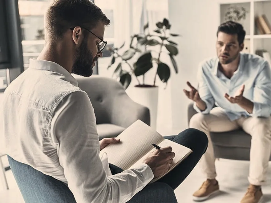 Na czym polega terapia u psychologa i jak może zmienić twoje życie?