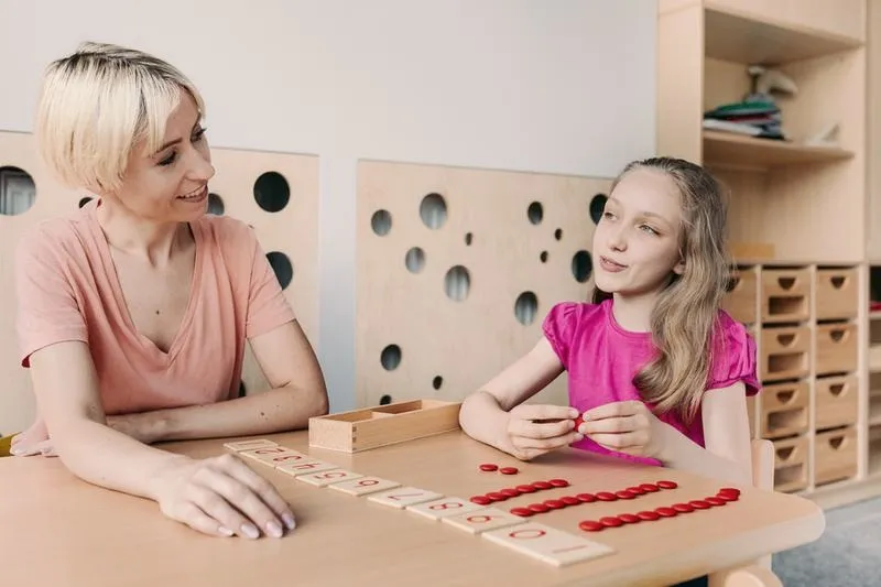 Terapia pedagogiczna – klucz do wsparcia w nauce i rozwoju dziecka