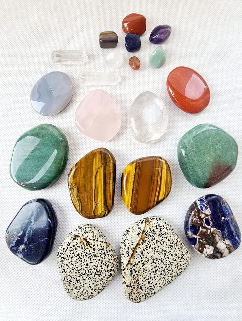 Wybór kamienia do masażu twarzy